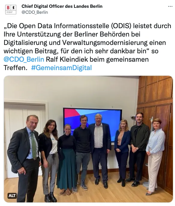 Gleich getwittert: Das gemeinsame Gruppenfoto im Büro des CDO